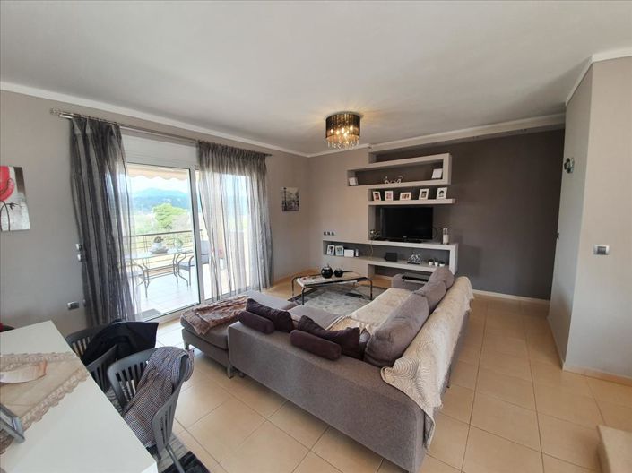 Image No.7-3 Bed Maisonette for sale