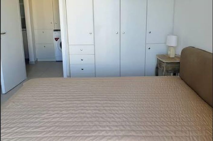 Image No.8-1 Bed Flat for sale