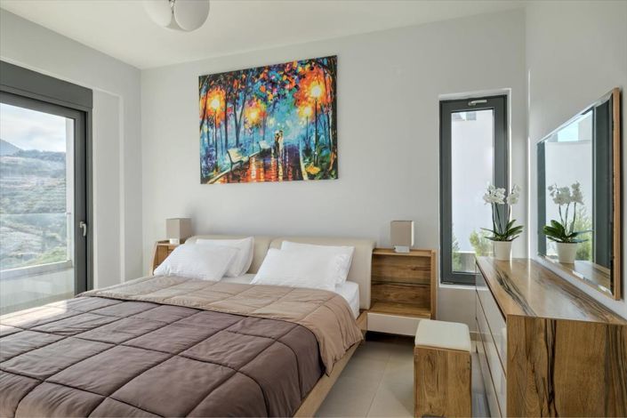 Image No.9-3 Bed Villa for sale