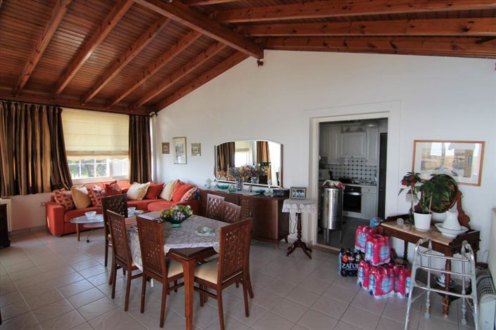 Image No.12-Un hôtel à vendre à Sinarades