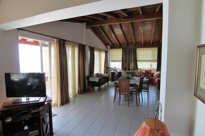 Image No.16-Un hôtel à vendre à Sinarades