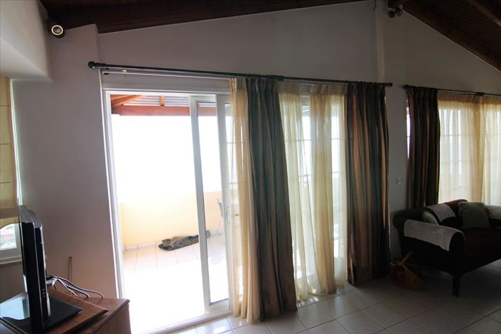 Image No.18-Un hôtel à vendre à Sinarades