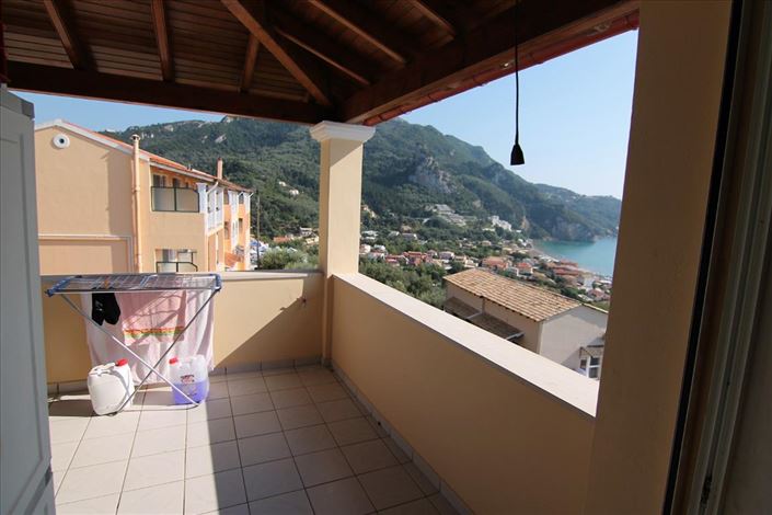 Image No.22-Un hôtel à vendre à Sinarades