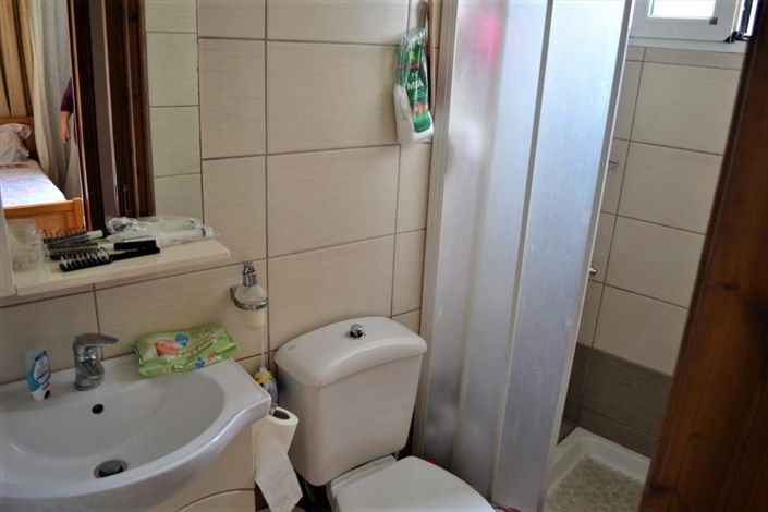 Image No.16-2 Bed Maisonette for sale