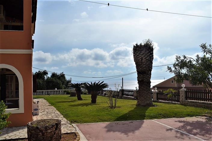 Image No.7-Un hôtel à vendre à San Stephanos