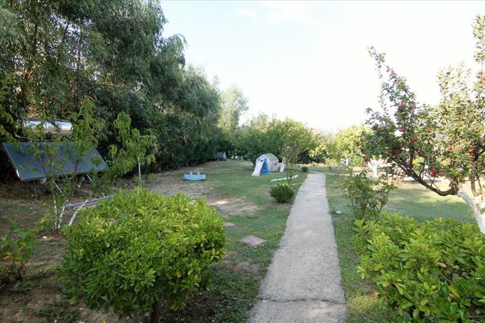 Image No.13-Un hôtel à vendre à Karousades