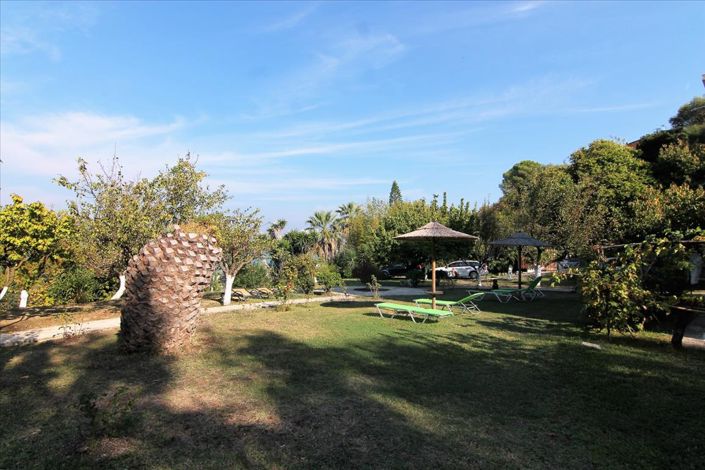 Image No.20-Un hôtel à vendre à Karousades