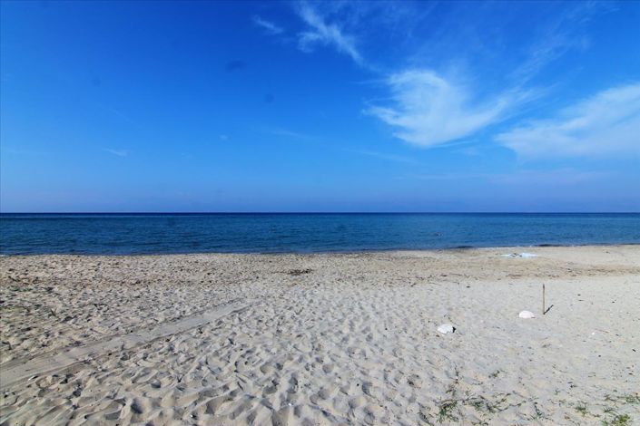 Image No.23-Un hôtel à vendre à Karousades