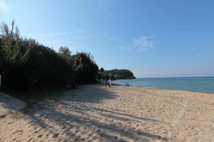 Image No.24-Un hôtel à vendre à Karousades