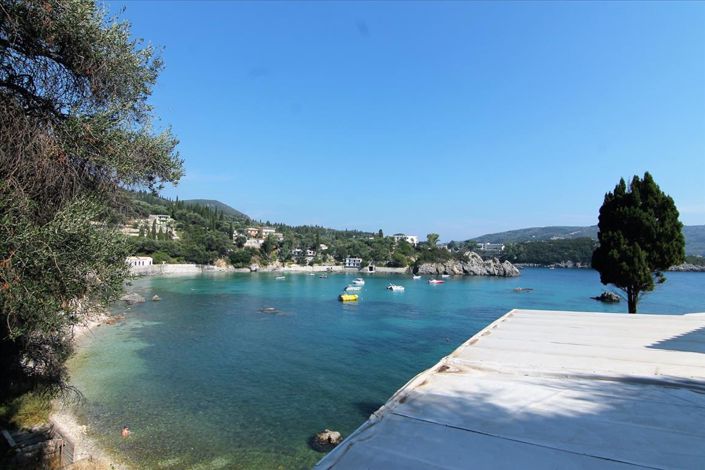 Image No.8-Un hôtel à vendre à Karousades