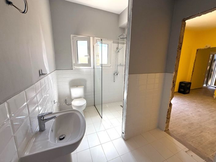 Image No.8-1 Bed Flat for sale