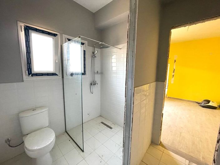 Image No.9-1 Bed Flat for sale