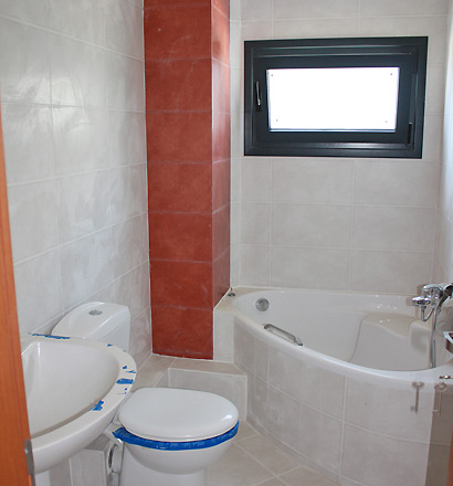 Image No.9-3 Bed Maisonette for sale