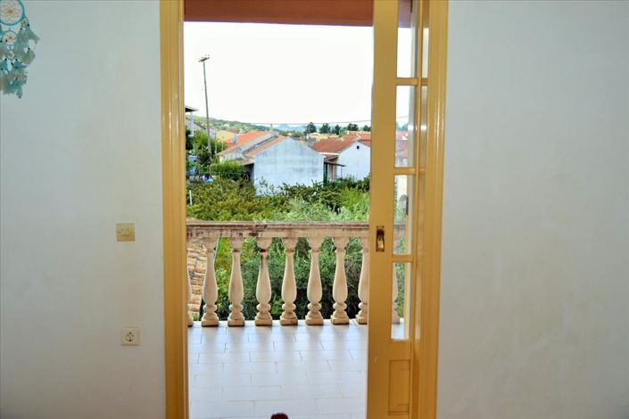 Image No.25-6 Bed Property for sale