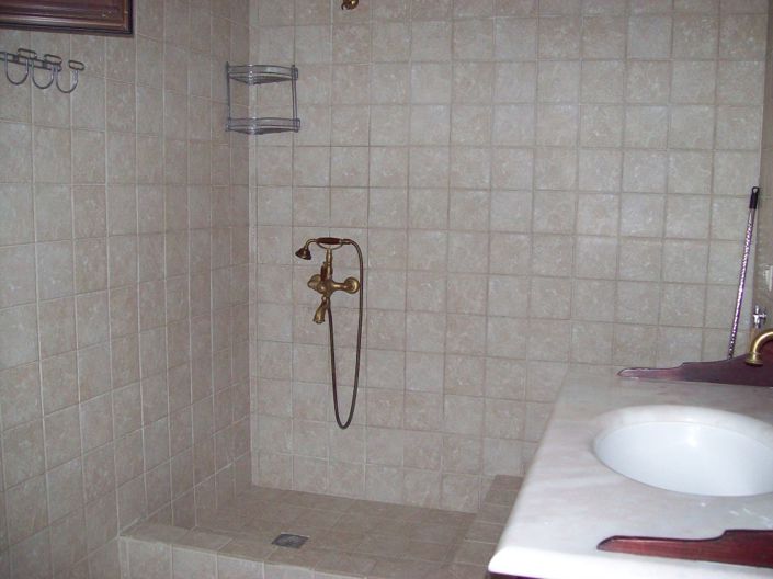 Image No.18-4 Bed Property for sale