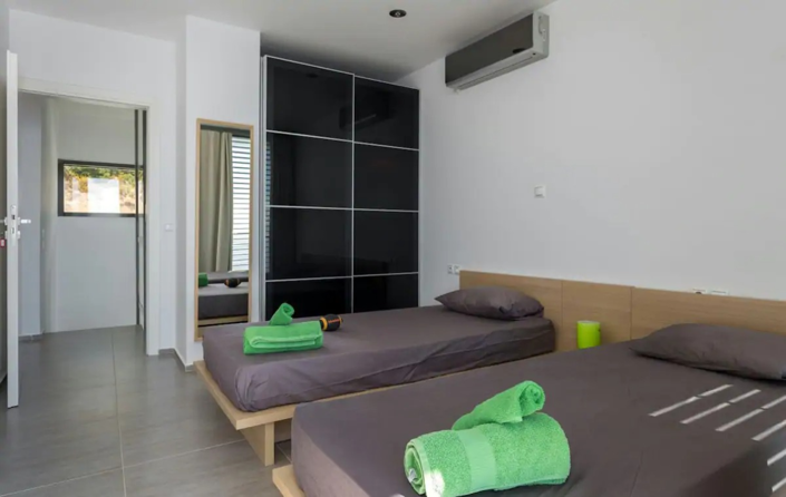 Image No.21-8 Bed Villa for sale