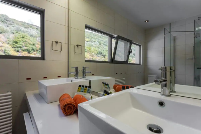 Image No.22-8 Bed Villa for sale