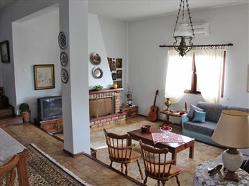 Photo 3 - Cottage 220 m² in Central Macedonia