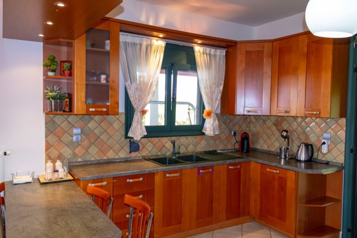 Image No.22-Propriété de 5 chambres à vendre à Kokkini Hani