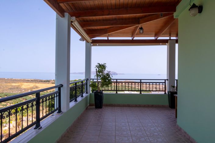 Image No.8-Propriété de 5 chambres à vendre à Kokkini Hani