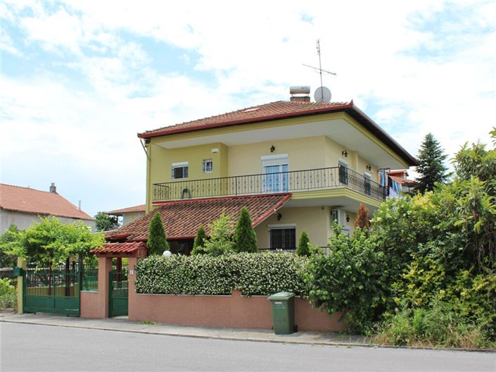 Image No.1-Propriété de 4 chambres à vendre à Katerini