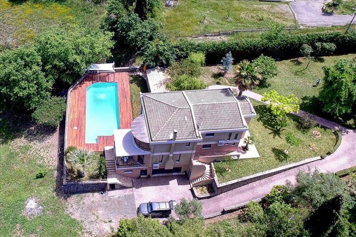 Image No.1-3 Bed Villa for sale