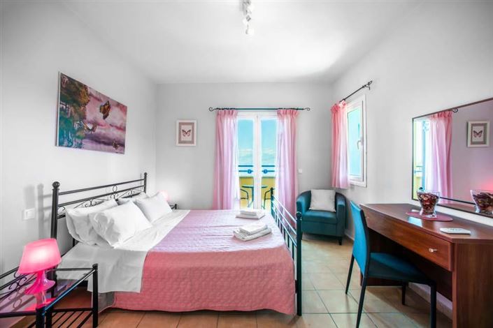 Image No.15-3 Bed Villa for sale