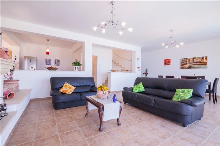 Image No.9-3 Bed Villa for sale