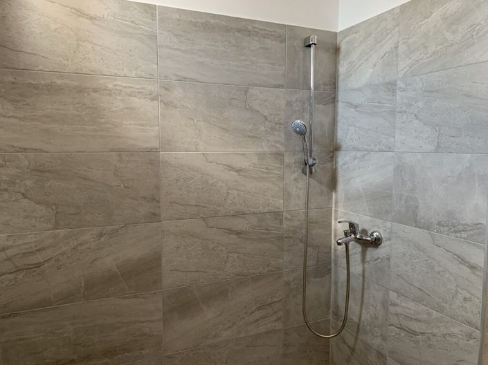 Image No.11-3 Bed Flat for sale