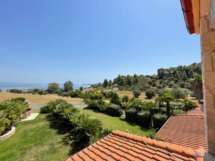 Image No.1-Propriété de 4 chambres à vendre à Halkidiki