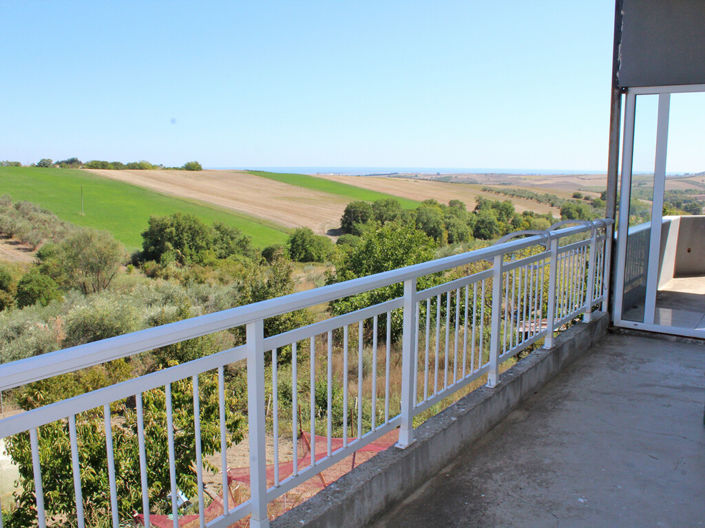 Image No.15-3 Bed Property for sale