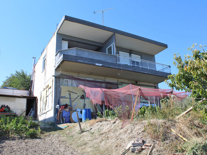 Image No.16-3 Bed Property for sale