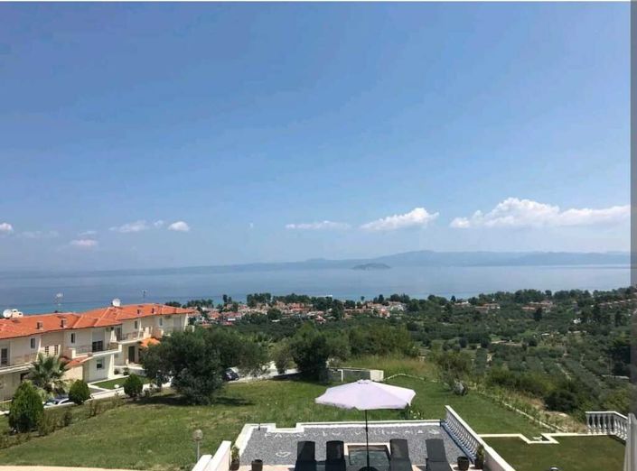 Image No.13-4 Bed Maisonette for sale