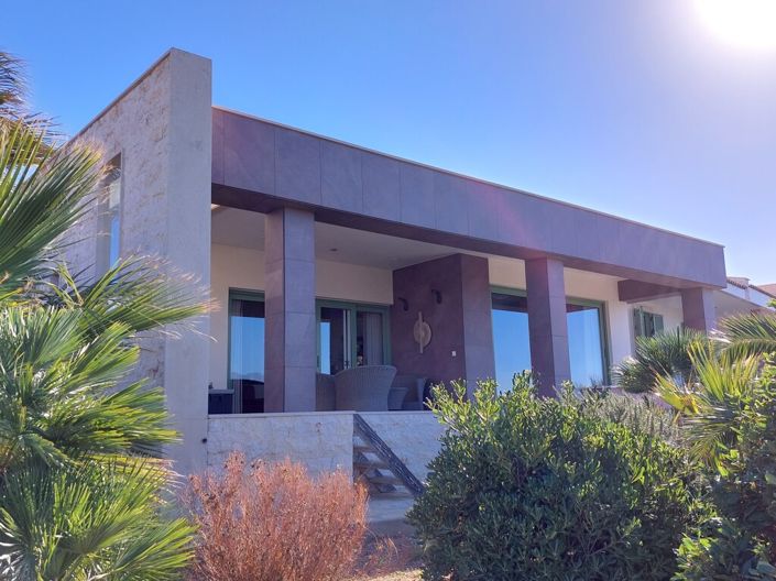 Image No.2-Villa de 4 chambres à vendre à Ierapetra