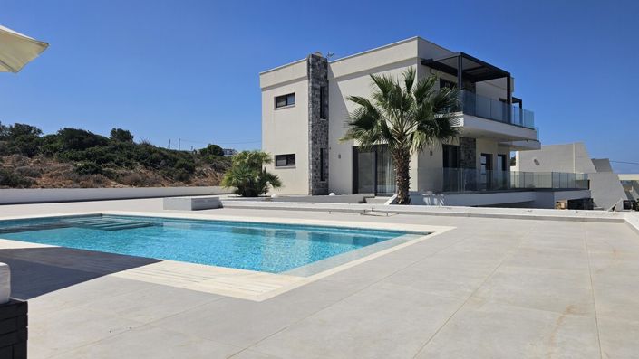 Image No.10-6 Bed Villa for sale