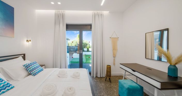 Image No.17-7 Bed Villa for sale