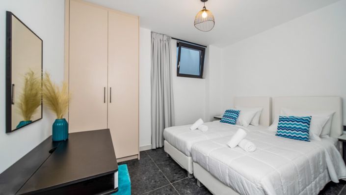 Image No.20-7 Bed Villa for sale