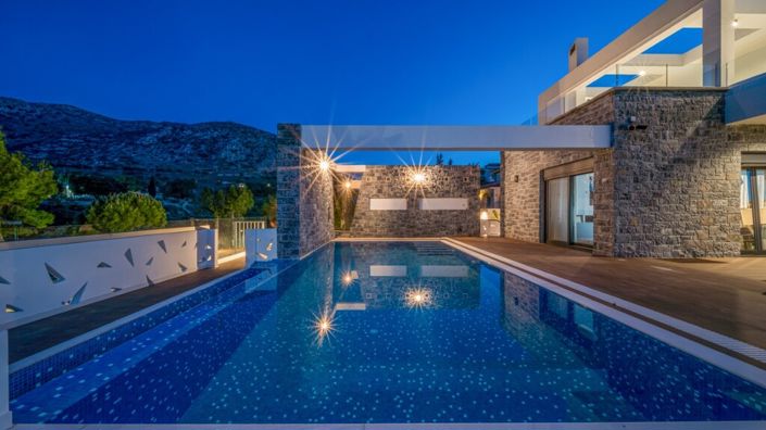 Image No.3-7 Bed Villa for sale