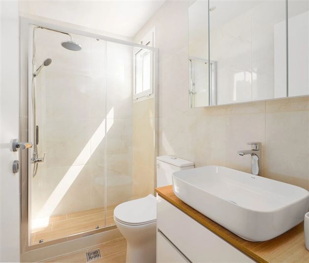 Image No.19-6 Bed Villa for sale