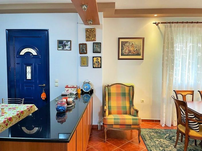 Image No.18-3 Bed Property for sale