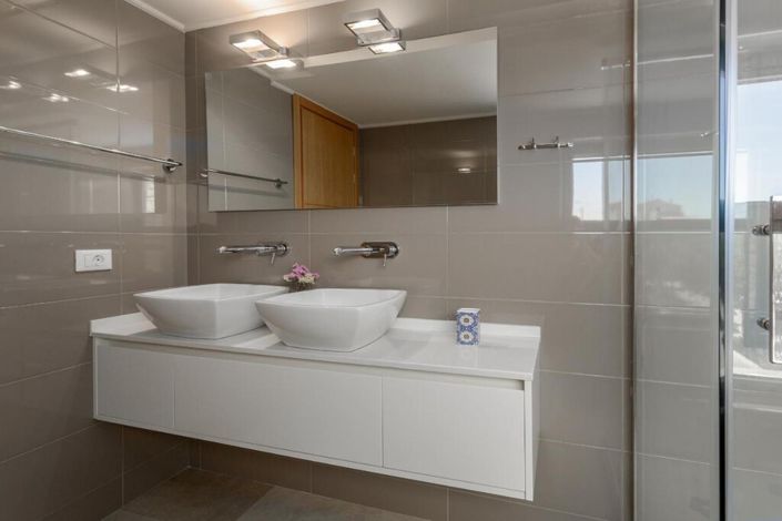 Image No.14-5 Bed Villa for sale