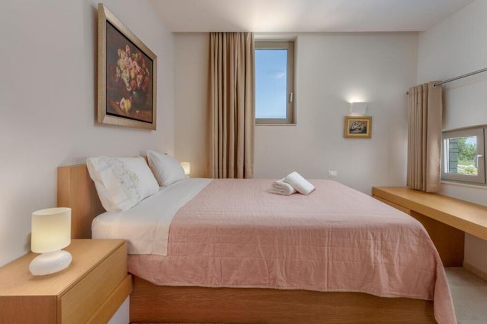 Image No.17-5 Bed Villa for sale
