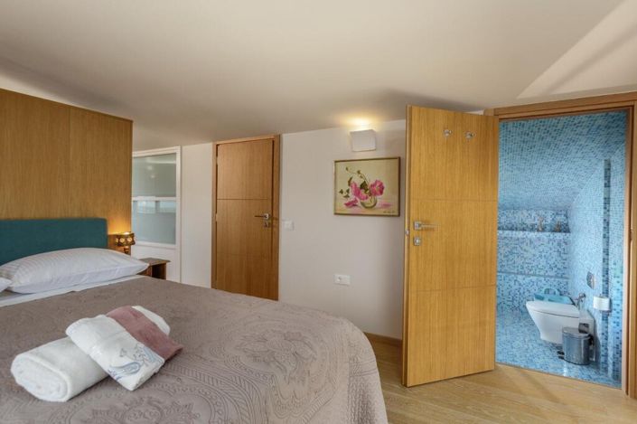 Image No.26-5 Bed Villa for sale