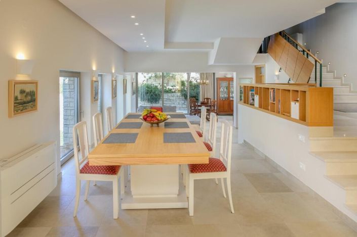 Image No.9-5 Bed Villa for sale