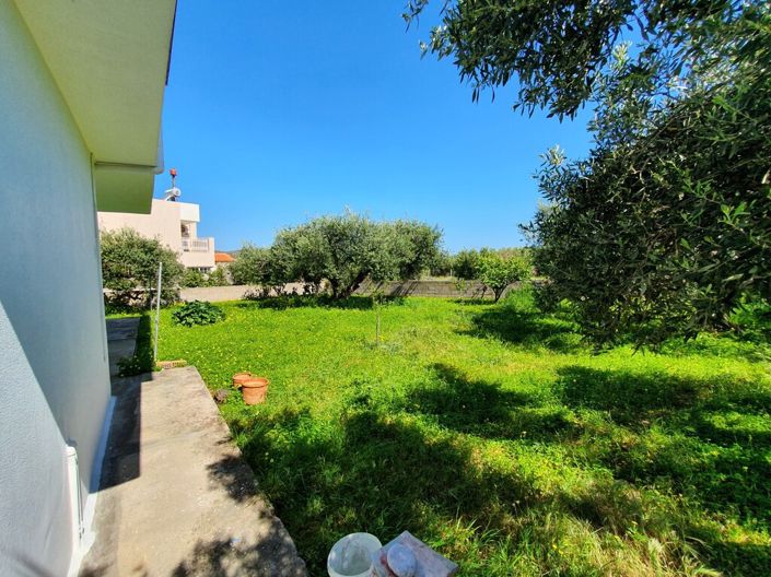 Image No.2-4 Bed Property for sale