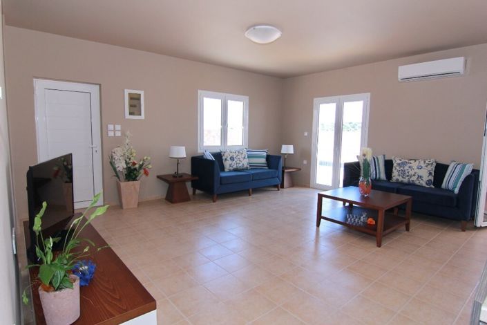 Image No.3-3 Bed Villa for sale