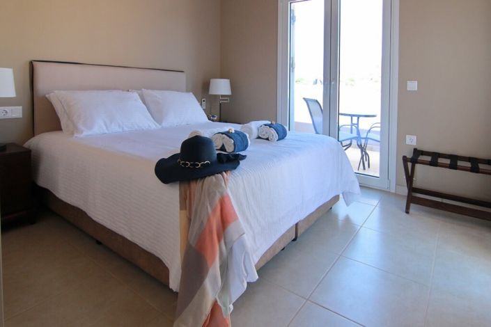 Image No.9-3 Bed Villa for sale