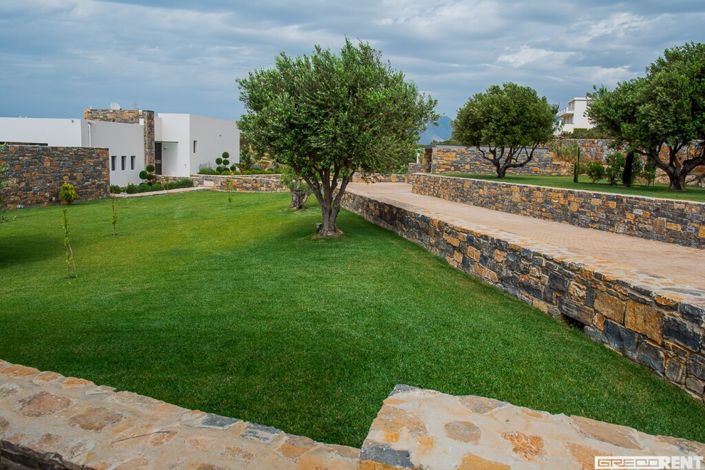 Image No.10-5 Bed Villa for sale