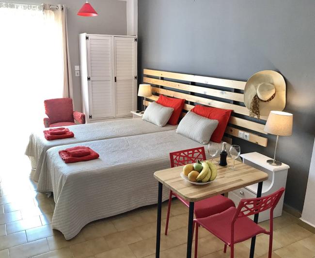 Image No.5-18 Bed Hotel for sale