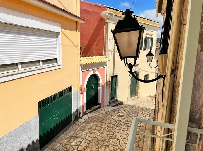 Image No.2-3 Bed Maisonette for sale